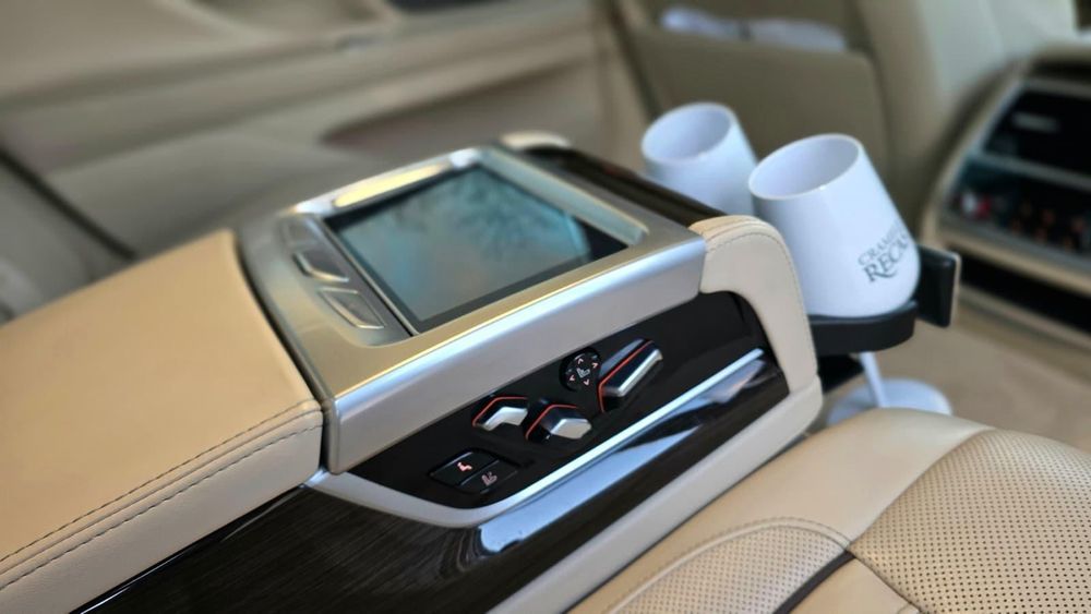 BMW 745Le xDrive