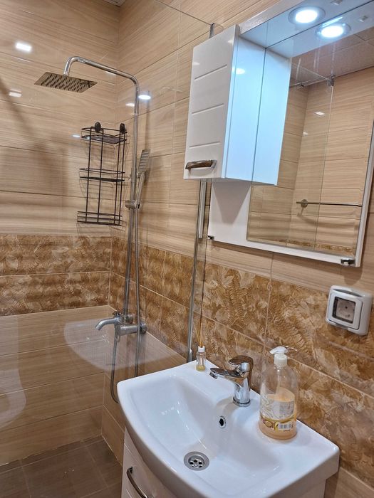 Дава се под наем Двустаен апартамент в София, Надежда 2 - 64 кв.м за 375 € - Снимка #8