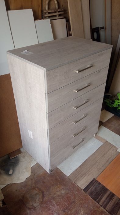 Stol,tumba kamud sotiladi.