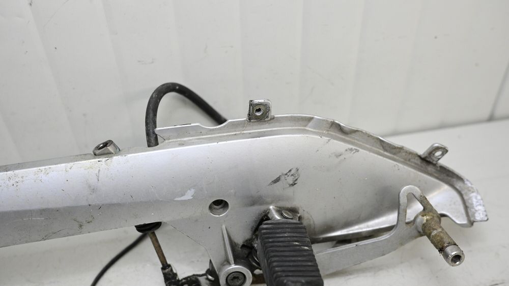 Suport Scarita Dreapta Pedala Cu Pompa Frana BMW R1200RT 2005 - 2009