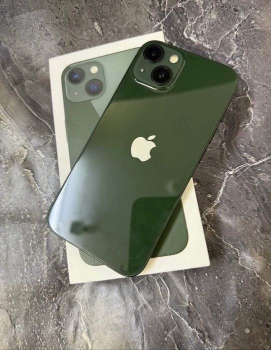 Продам iPhone 13 128
