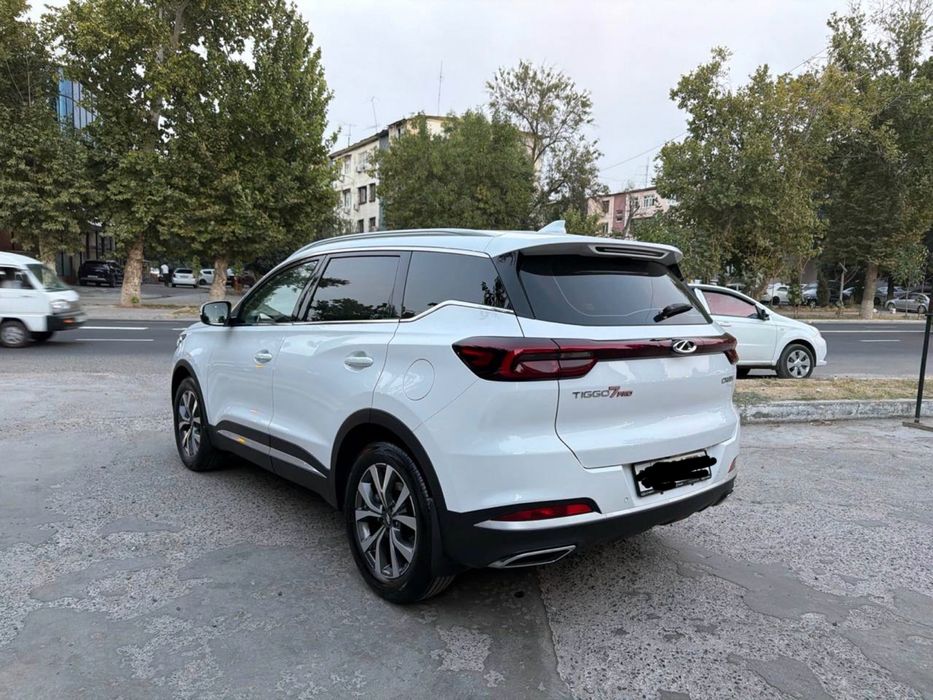 Chery 7 pro sotiladi
