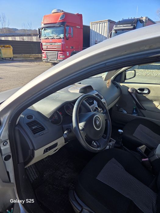 Vând Renault megane 2 break