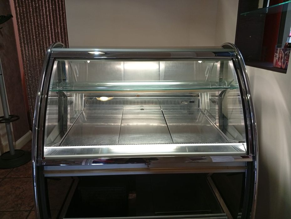 Vitrina pentru prăjitură