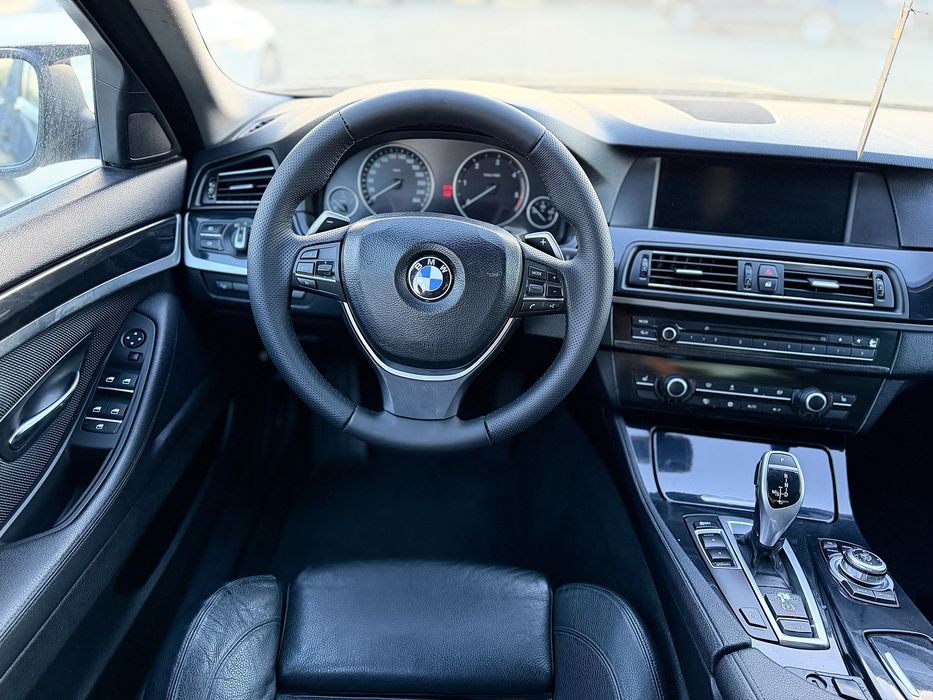 • Bmw Seria 5 F10 530D 2012 • M Packet / Automat / Parc Auto • Rate • Garantie •