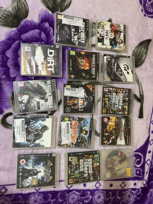 PlayStation 3 Slim + 14 игри и аксесоари