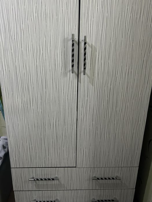 Продается шкаф.