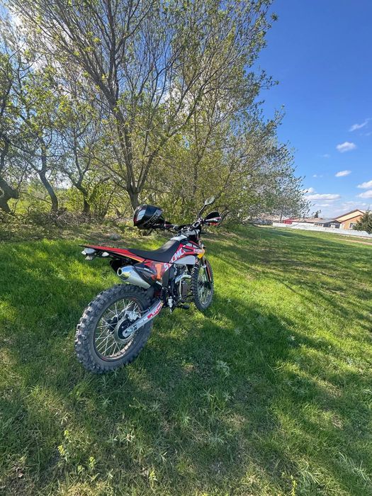 Продам мотоцикл Эндуро 250 Sysmcc