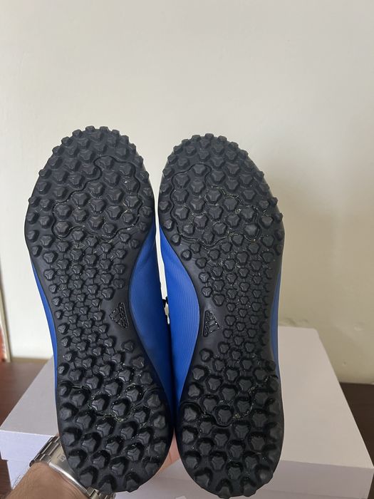 Adidas футболни обувки №39