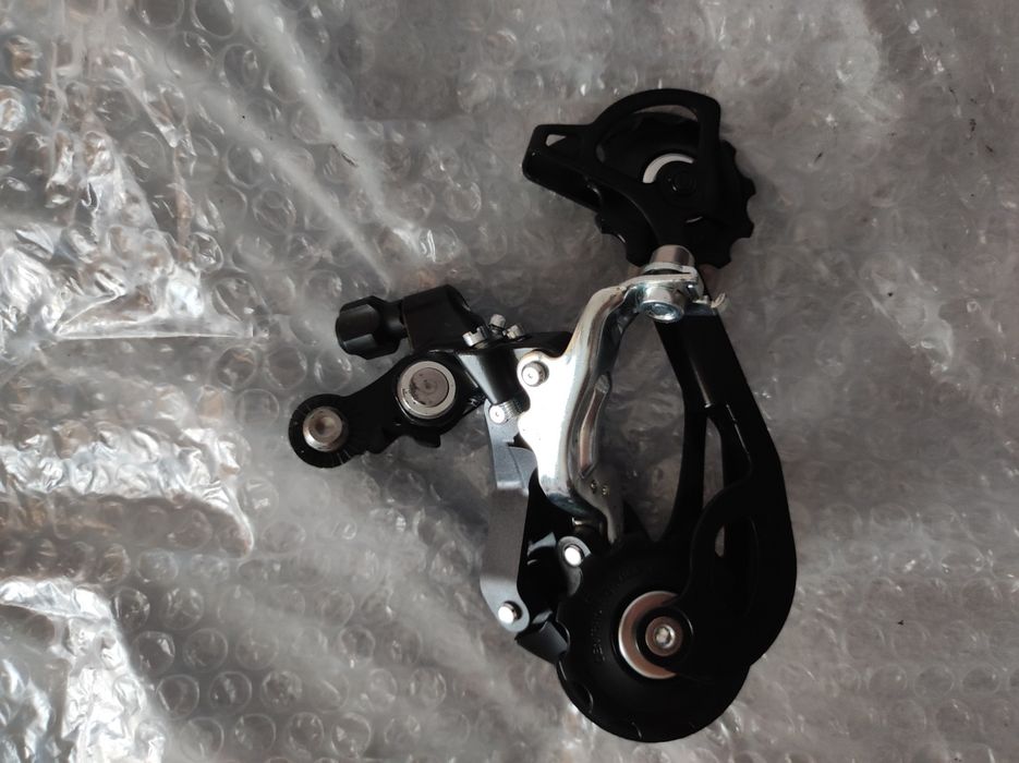 Schimbator spate 9 viteze Shimano Altus SGS ARDM2000SGS, negru