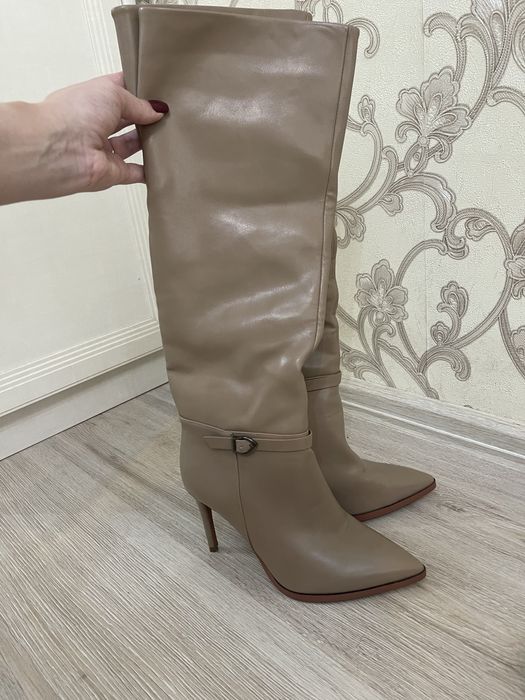 Продам новые кросовки и сапоги