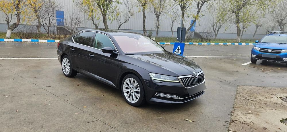 Skoda Superb Primul proprietar, stare perfecta  ( pret 20.400 E - TVA inclus )