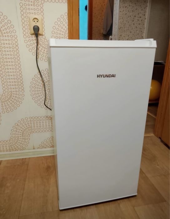 Продам холодильник маленький