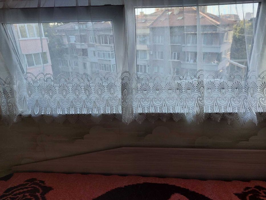 Дава се под наем Ателие в Русе, Център - 18 кв.м за 91.8 € - Снимка #2