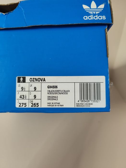 Обувки Adidas Oznova.