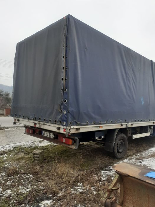 Vând Renault Master