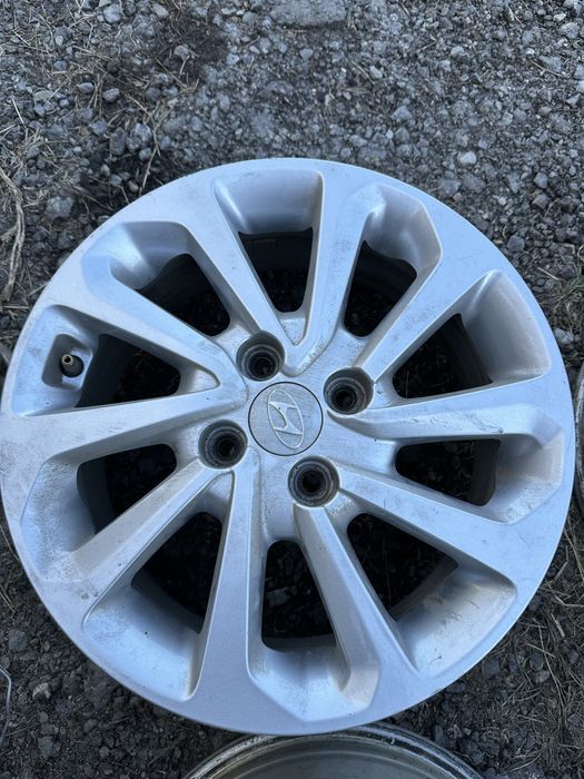 Диски комплект от хендай акцент 2021