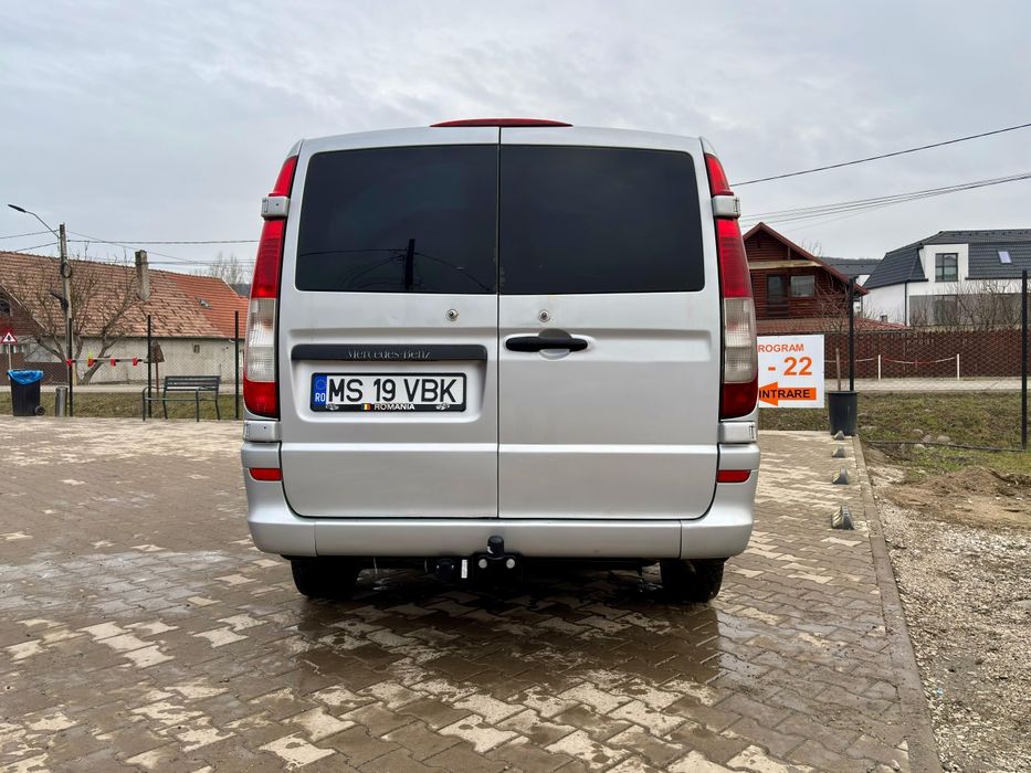Mercedes Vito 8+1