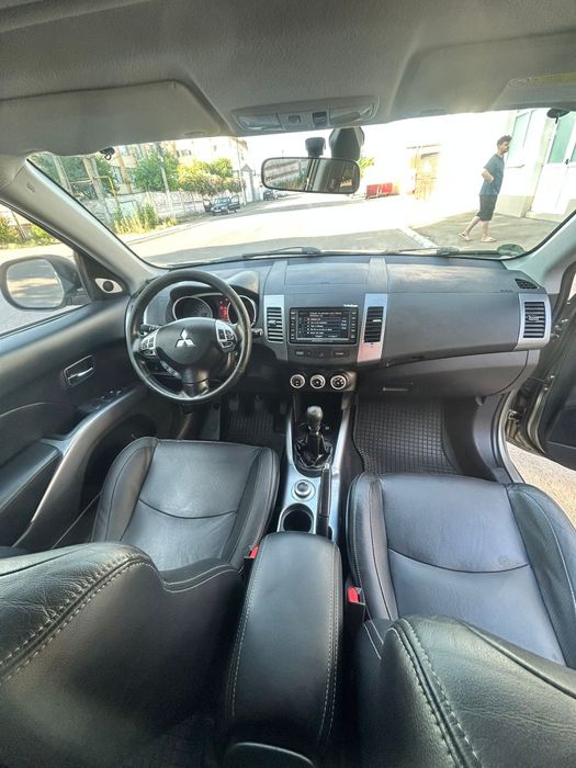 Mitsubishi Outlender motor 2.2  150 cp