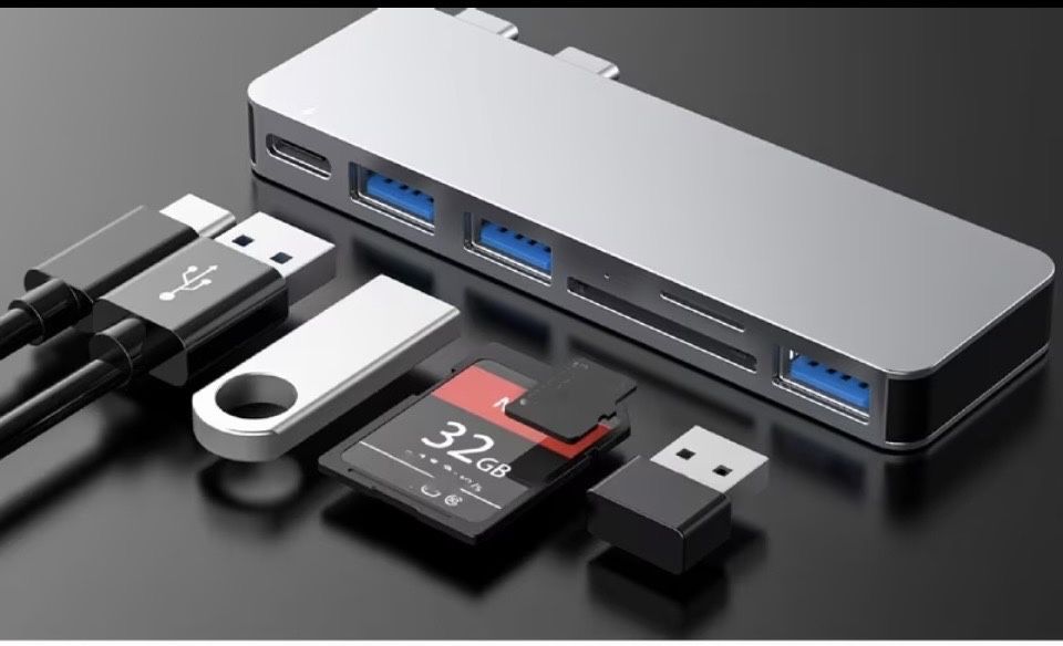 USB-C HUB адаптер за MacBook Pro / Air