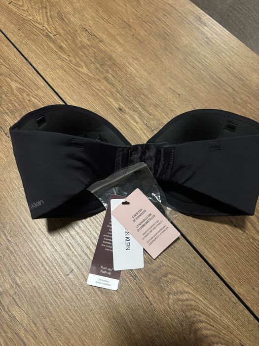 Calvin Klein-нов сутиен