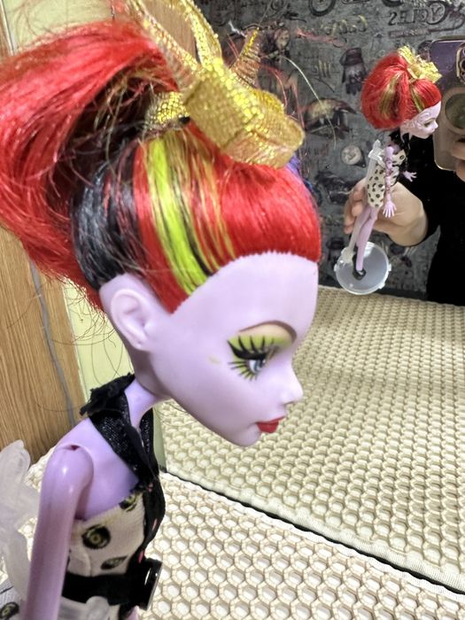 Продам куклу  монстр хай!