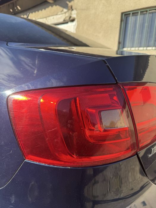 Stop stanga aripa Volkswagen Jetta (162 / 163) 2.0 TDI CFFB 2012