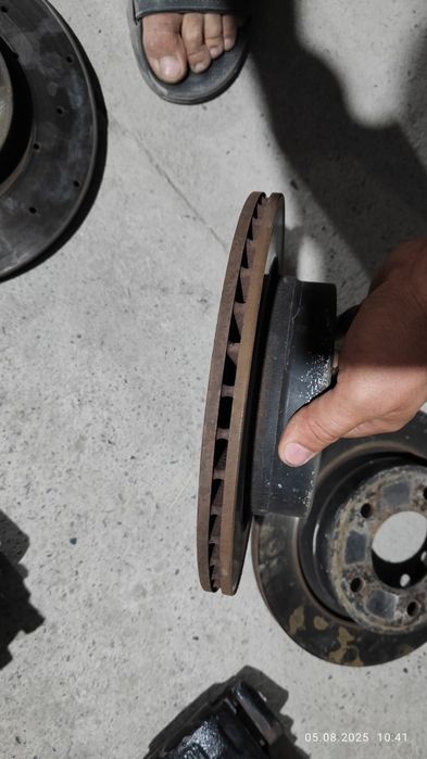 Suprt apoʻrniy disk