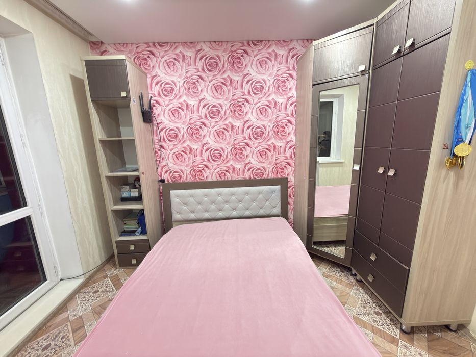 Спальный гарнитур