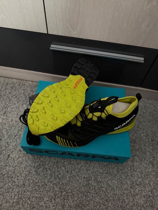Adidasi Scarpa de vanzare
