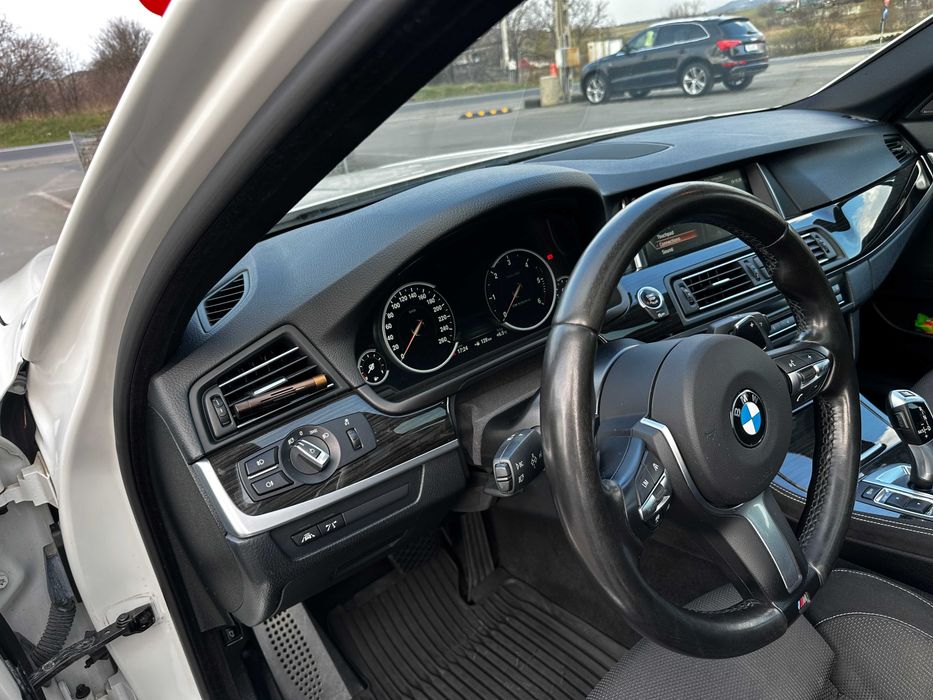 BMW 520D Touring X-Drive M Pack