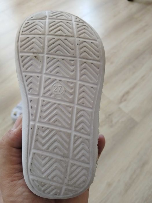 Детски пантофи 27