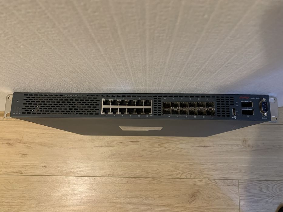 Сетевой коммутатор AVAYA-8180