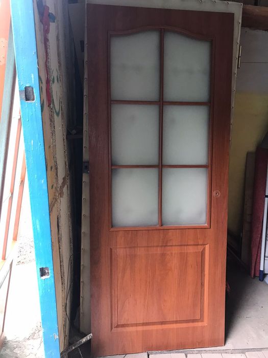 Деревянные  межкомнатные двери