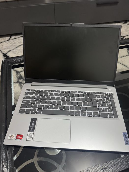 Lenovo IdeaPad 1 15.6