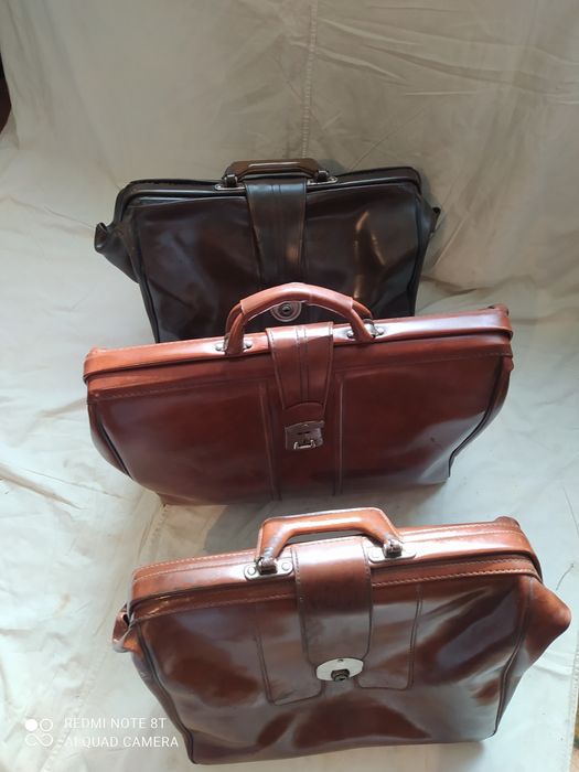 Продам кожаные сумки времён СССР