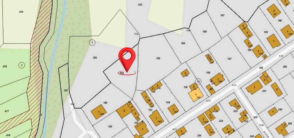 Продавам изключително атрактивен поземлен имот, с площ 982 кв.м, разположен в село Доспей, община Самоков, на 5 мин. от писта A1 Motor Park.