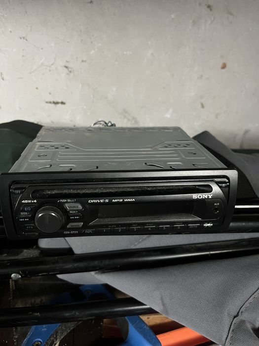 CD Sony запазено