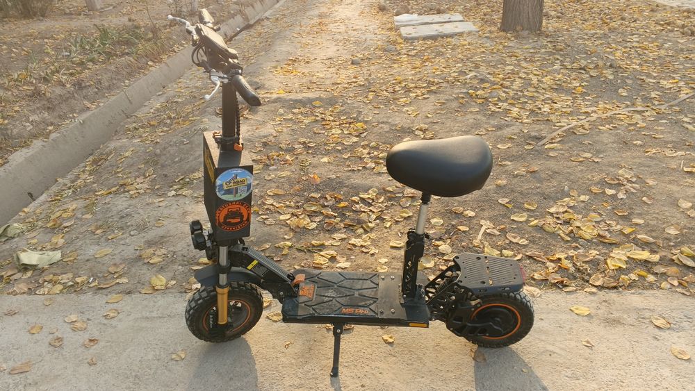 Продаю мощный электросамокат EVRO Kugoo M5 Pro ( Права не нужны )