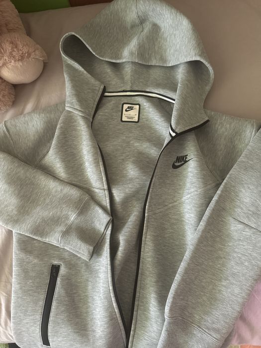 Сет на Nike и сив тек