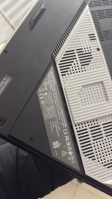 Продаю ноутбук Asus Rog Strix