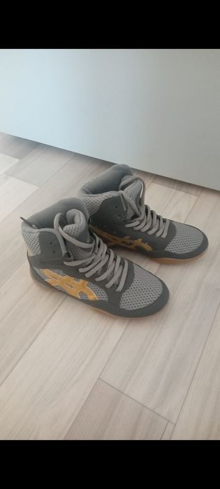 Жаңа борцовкалар Асикс