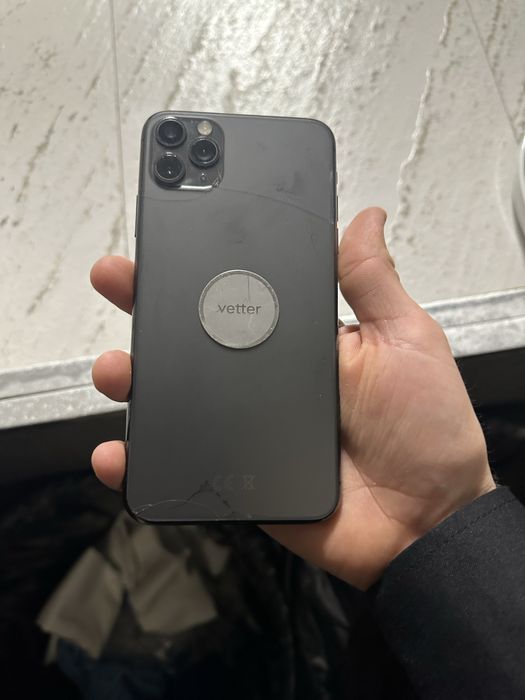 Iphone 11 Pro Max 256 spate putin fisurat