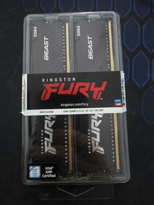 Memorie Ram. 64 gb. Ddr4 3200 mhz. 2x32 gb kingstone fury