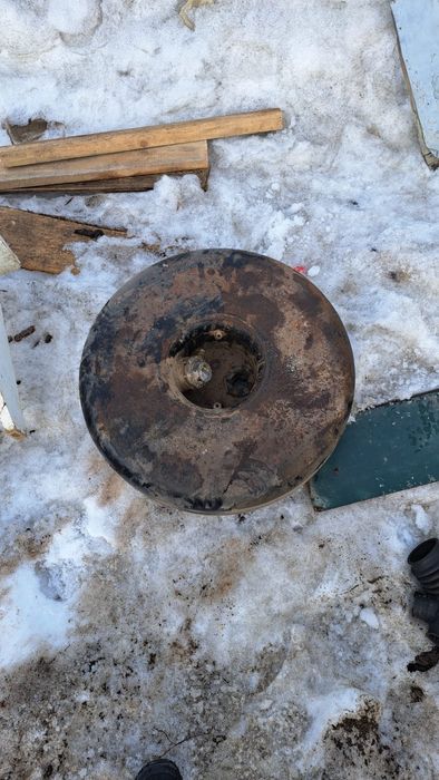 Продам ГБО 4 пок под запаску 42 литр