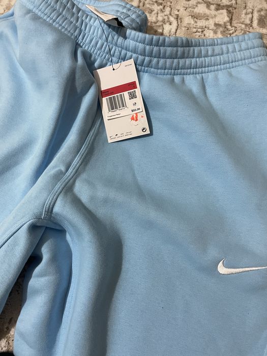 pantaloni nike solo swoosh
