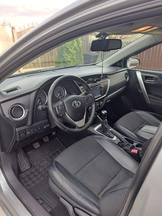 Toyota Auris 2014