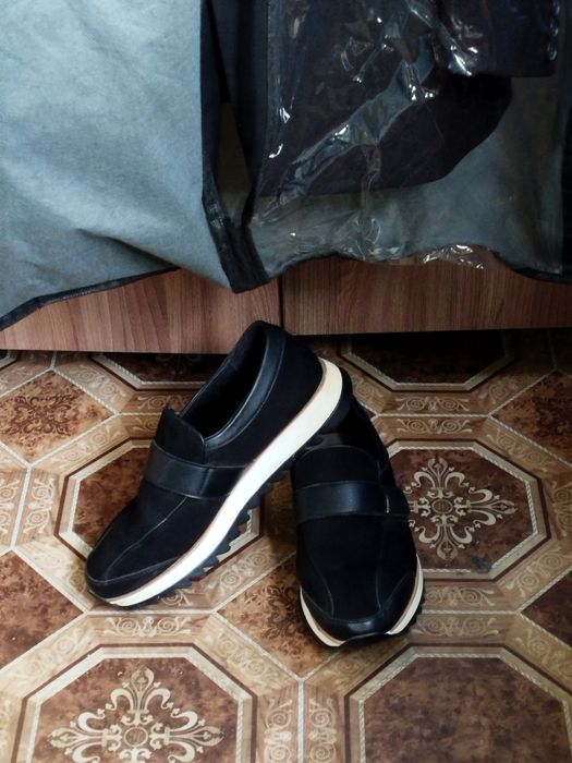 Продам   классический костюм 44 размер