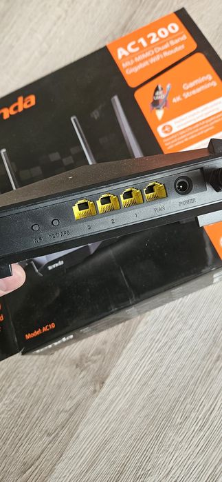 Vand router Tenda 1200AC