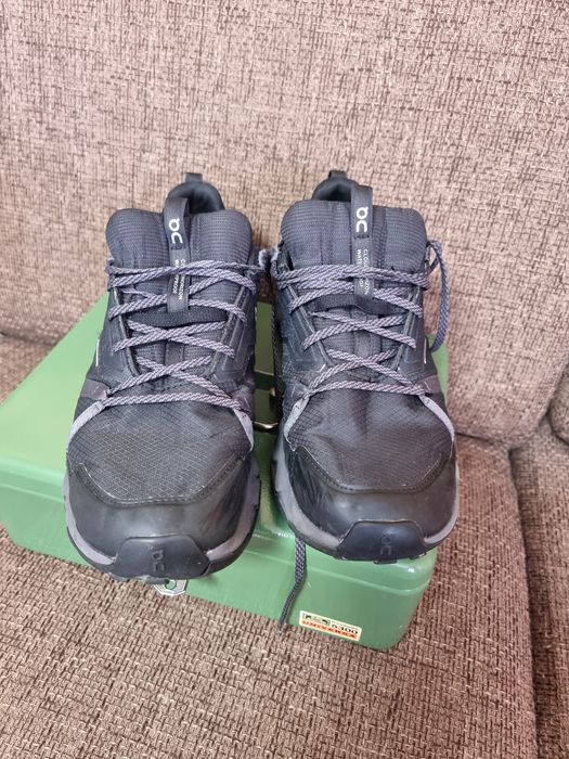 Adidasi alergare on cloude nr 42.5